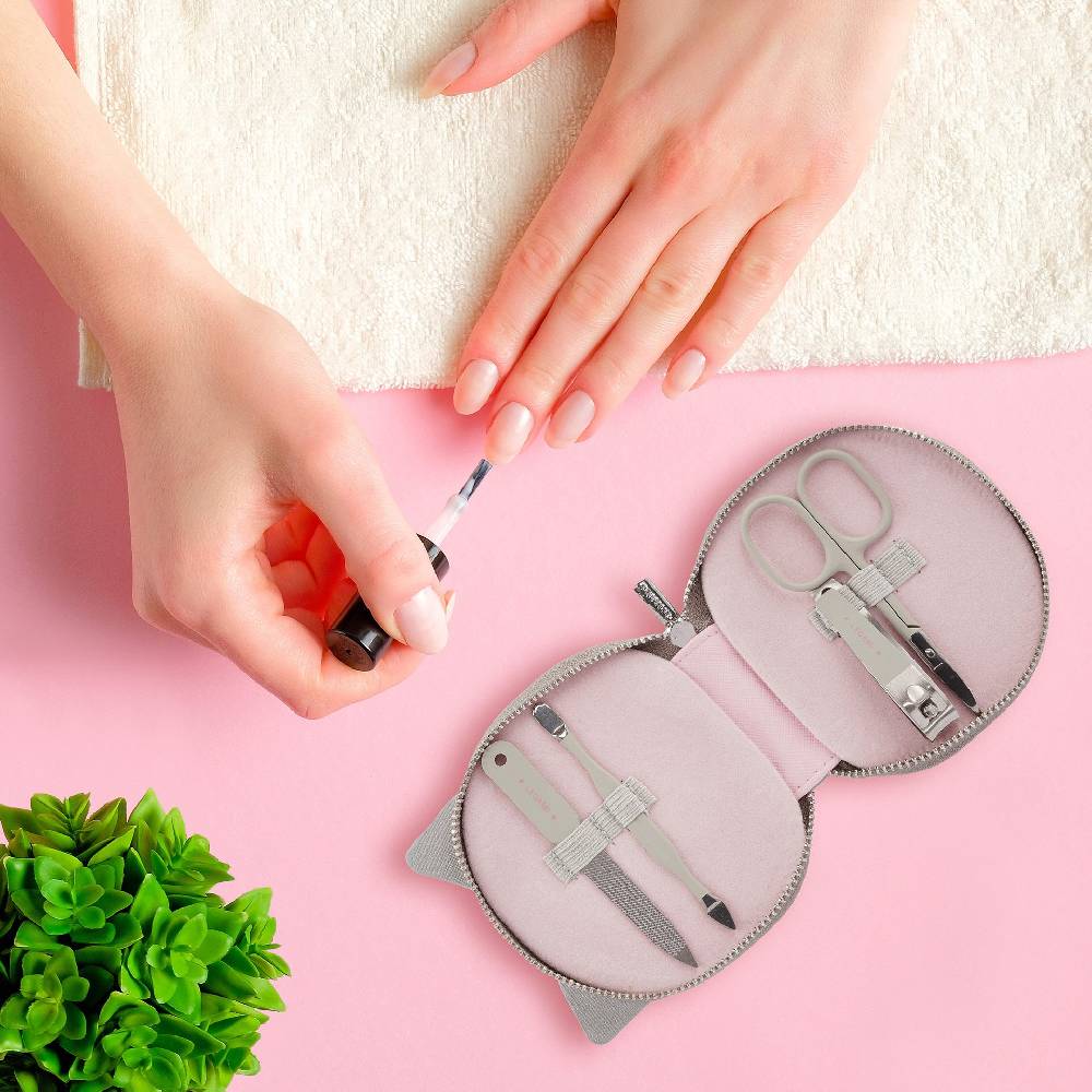 Legami Kit Manicure - But First, Nails! Vendita