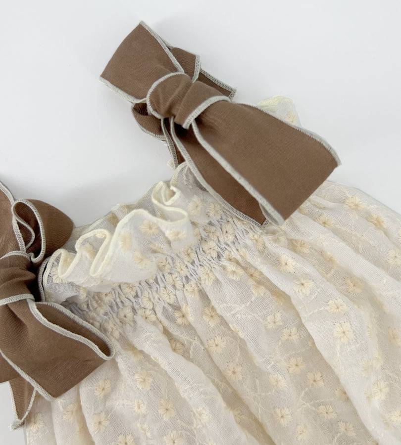 La Stupenderia CREAM ROMPER WITH BOWS Italia