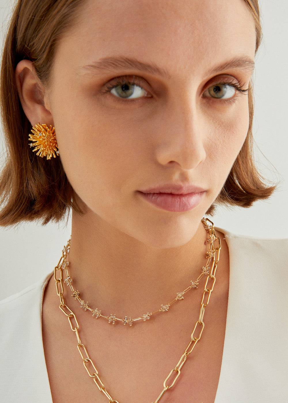 Nalí GINA LOBE EARRINGS IN GOLD WITH STONES Acquista Ora
