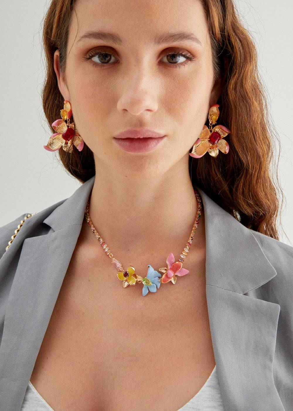 Nalí NECKLACE WITH ENAMEL FLOWERS AND STONES Smaltimento dello stoccaggio