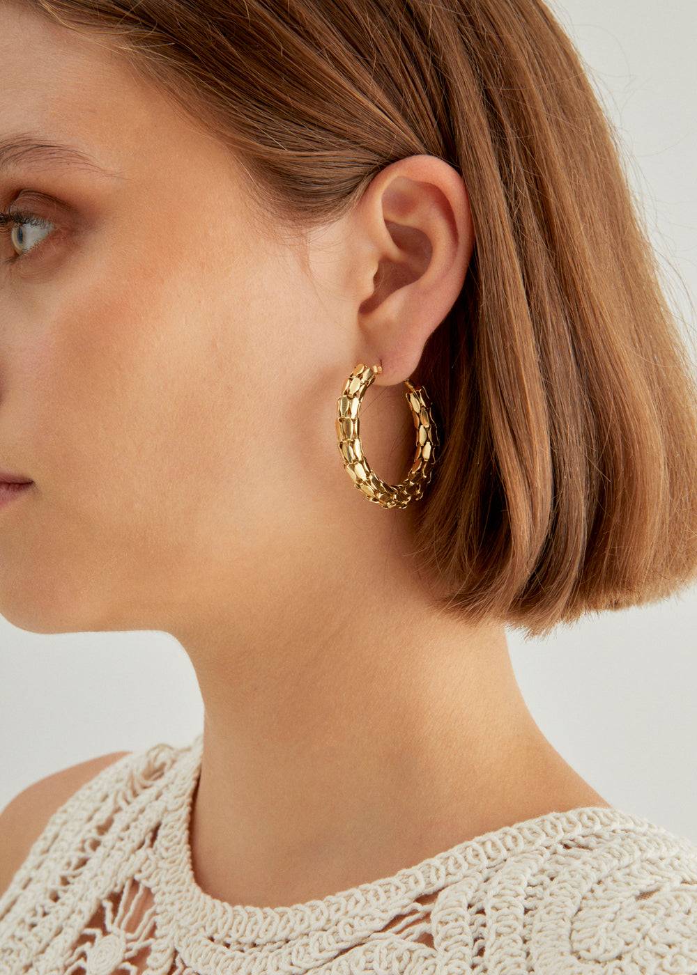 Nalí 14KT GOLD PLA. S.STEEL WROUGHT HOOP EARRINGS Promozione temporanea