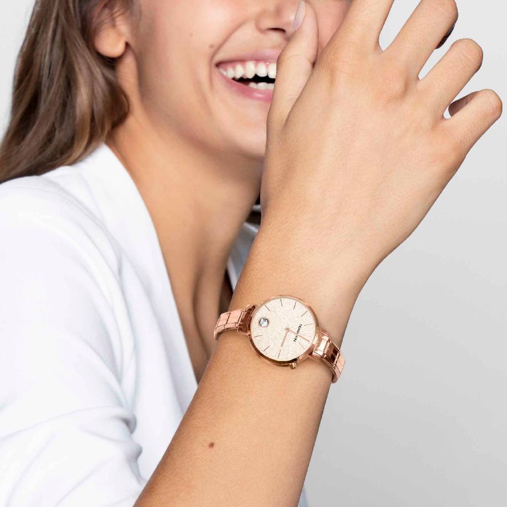 Nomination Orologio Time Ovale Oro Rosa con 4 Link decorati sul Cinturino Online