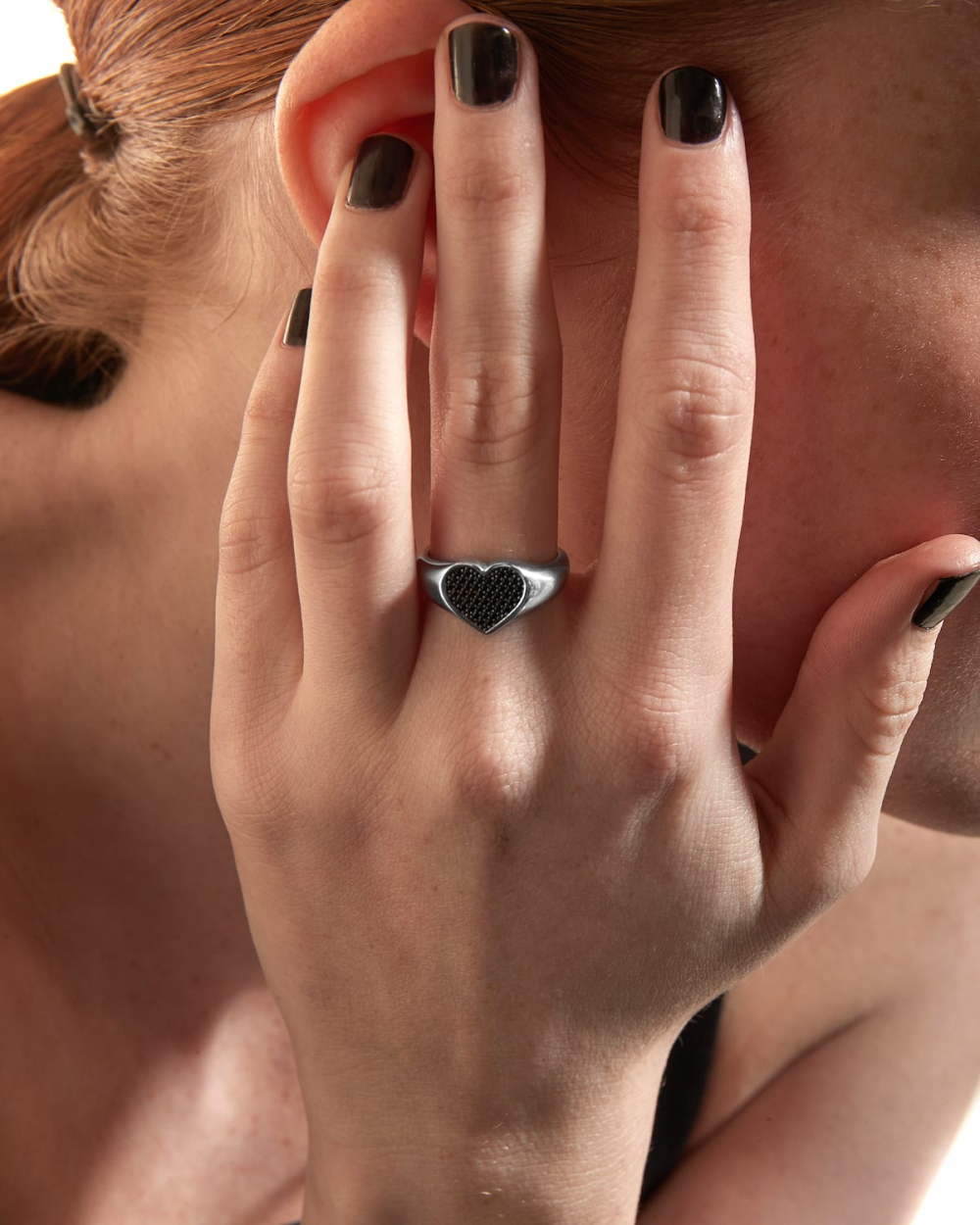 Nove25 ANELLO CHEVALIER CUORE CON BRILLANTE NERO Saldi