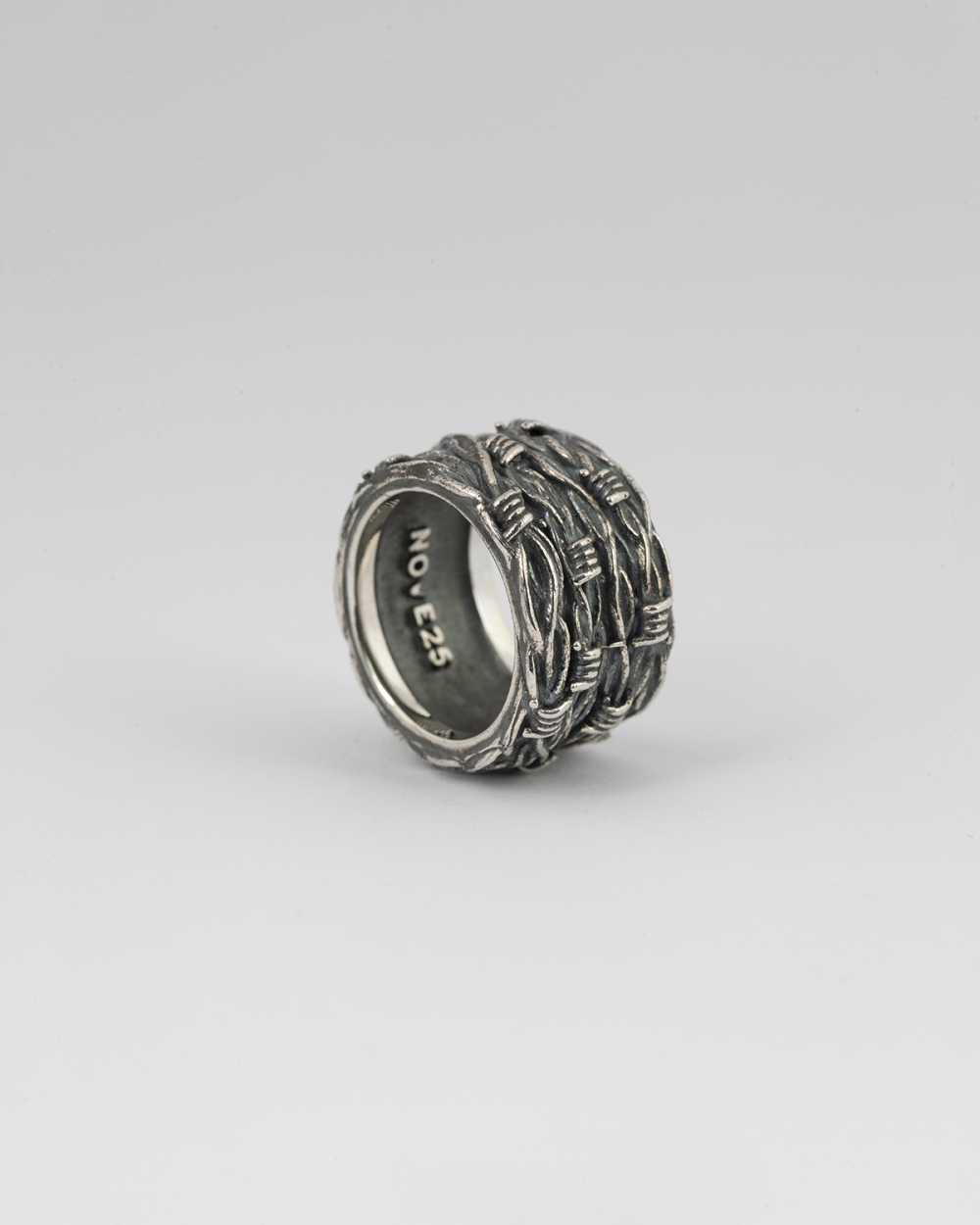 Nove25 ANELLO FASCIA FILO SPINATO Saldi