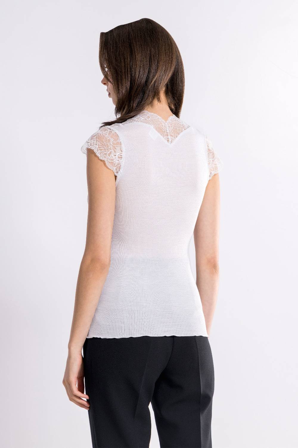 Oscalito T-shirt Donna70% Lana , 30% Seta 6825 Promozione Limitata