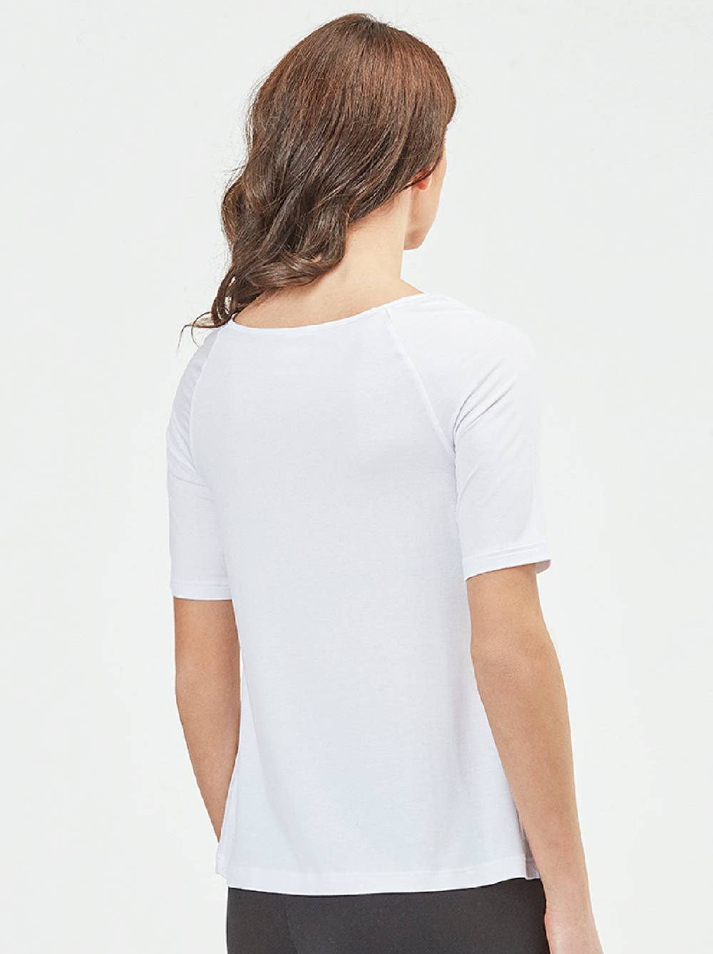 Oscalito T-Shirt in micromodal con Macramè 1371 2025