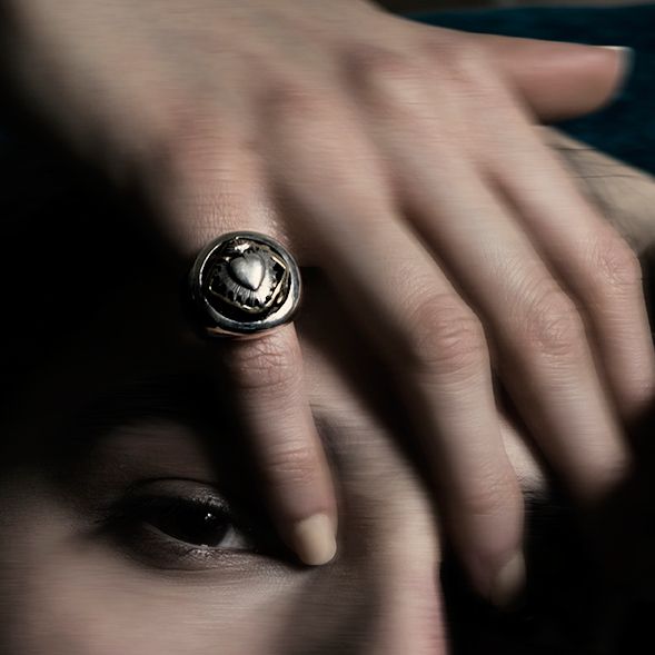 Paola Grande Gioielli CUORE SACRO Anello da mignolo 'Cuore Sacro' Qualità
