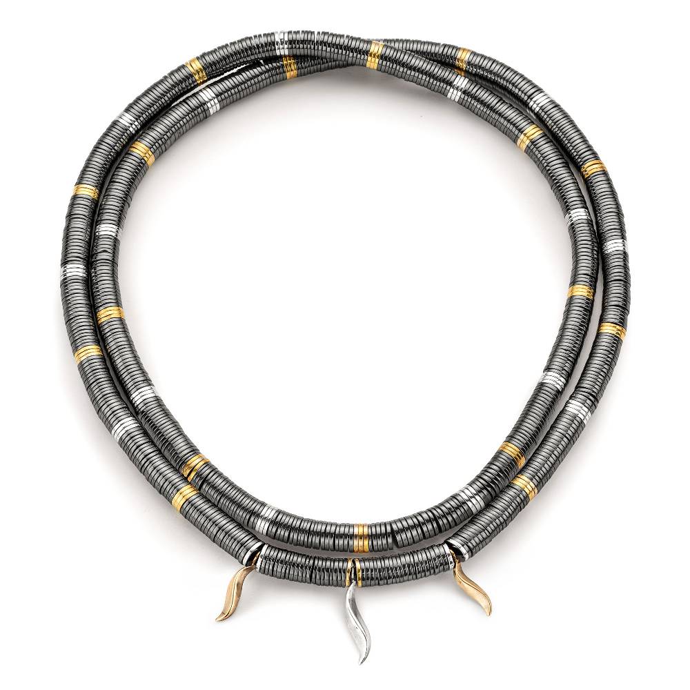 Paola Grande Gioielli FLAME Collana lunga in ematite con pendenti Offerta