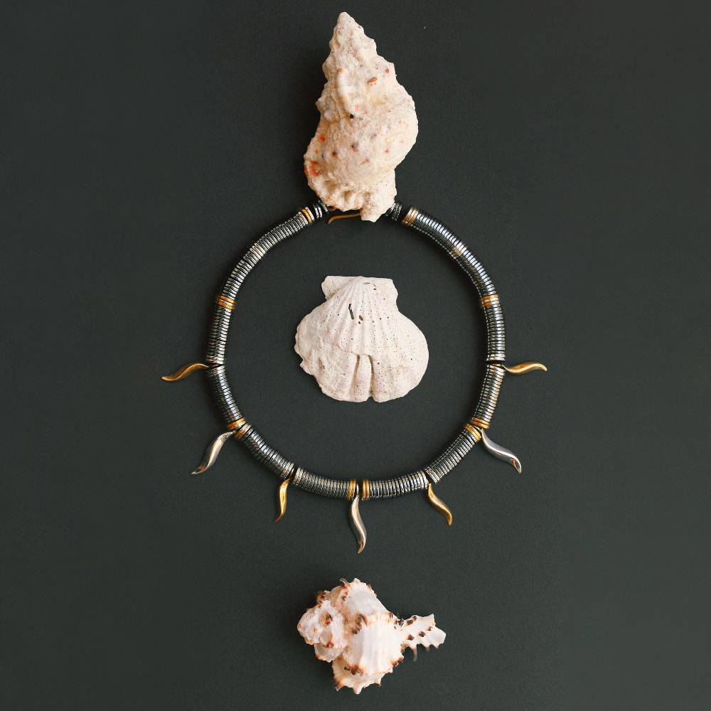 Paola Grande Gioielli FLAME Collana girocollo con dischi in ematite Online