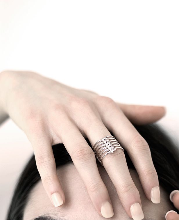 Paola Grande Gioielli SPINAE Anello 'Spinae' 6 elementi oro bianco Sottocosto
