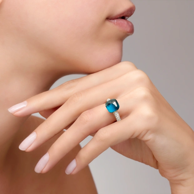 Pomellato Anello Nudo Classic In Vendita