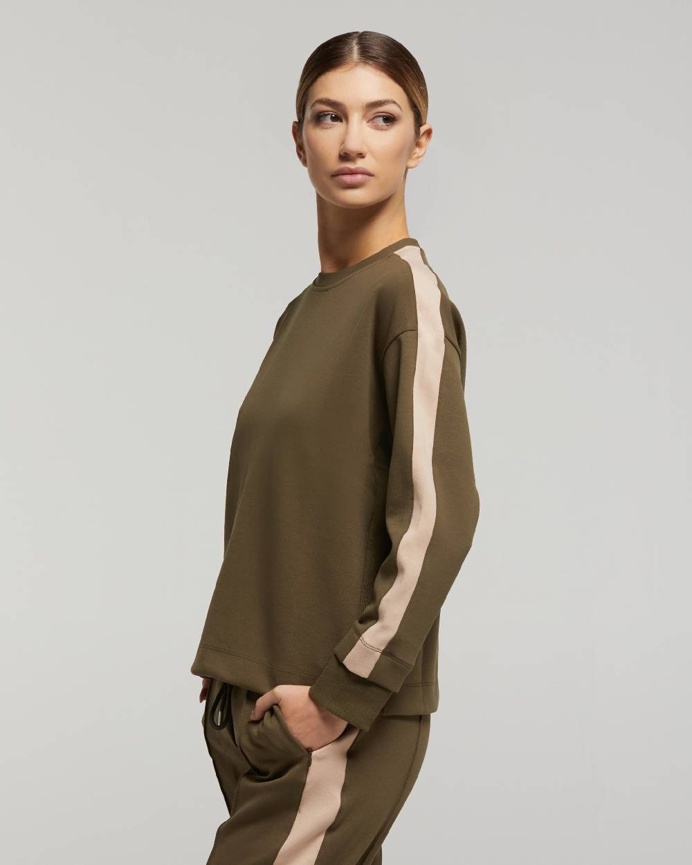 Pompea Set Completo Tuta donna Freetime (Verde militare) Outlet