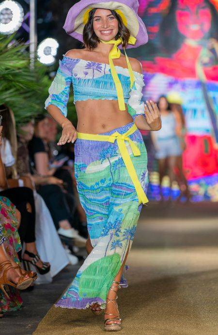 Pin Up Stars Top Goffrato Maniche Campana Stampa Dune 2025