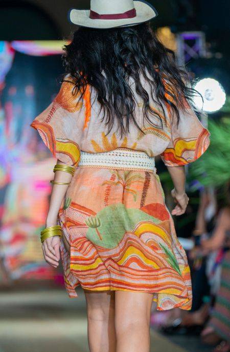 Pin Up Stars Poncho In Garza Stampa Dune In Vendita