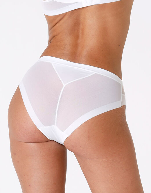 Lovable Slip Invisible Ultralight bianco in microfibra e tulle. Massima invisibilità In Saldo