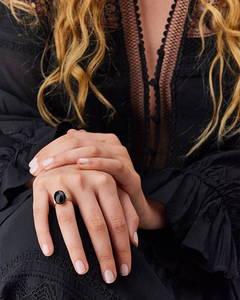 Nanis Anello "DANCING MYSTERY BLACK" con boule in oro, diamanti e onice nero – Nanis Italian Jewels Offerte