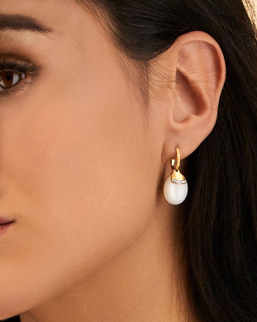 Nanis Orecchini ciliegine "WHITE DESERT" pendenti in oro, pietra di luna e d – Nanis Italian Jewels Consegna Veloce
