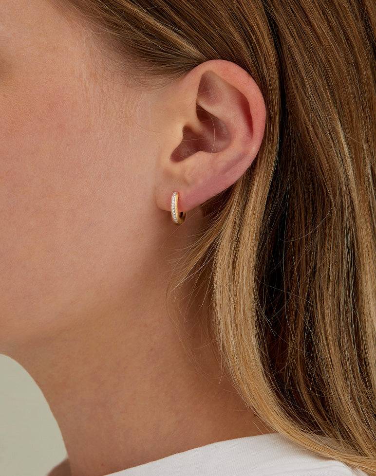 Nanis Orecchini a cerchio piccoli "LIBERA" in oro e diamanti – Nanis Italian Jewels In Linea