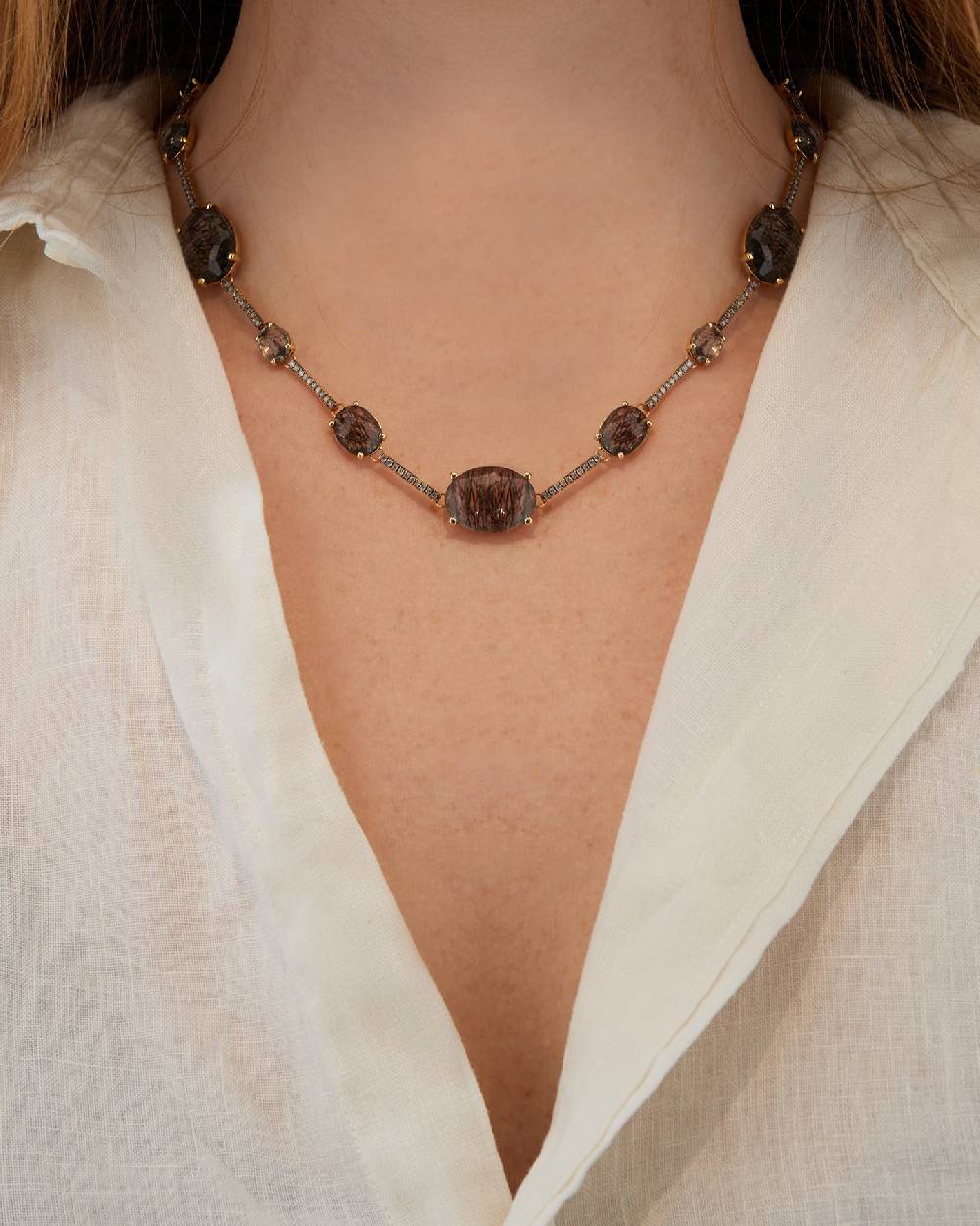 Nanis Collana girocollo "ARIA" in oro, quarzo rutilato grigio e barrette di – Nanis Italian Jewels Prezzo Ridotto