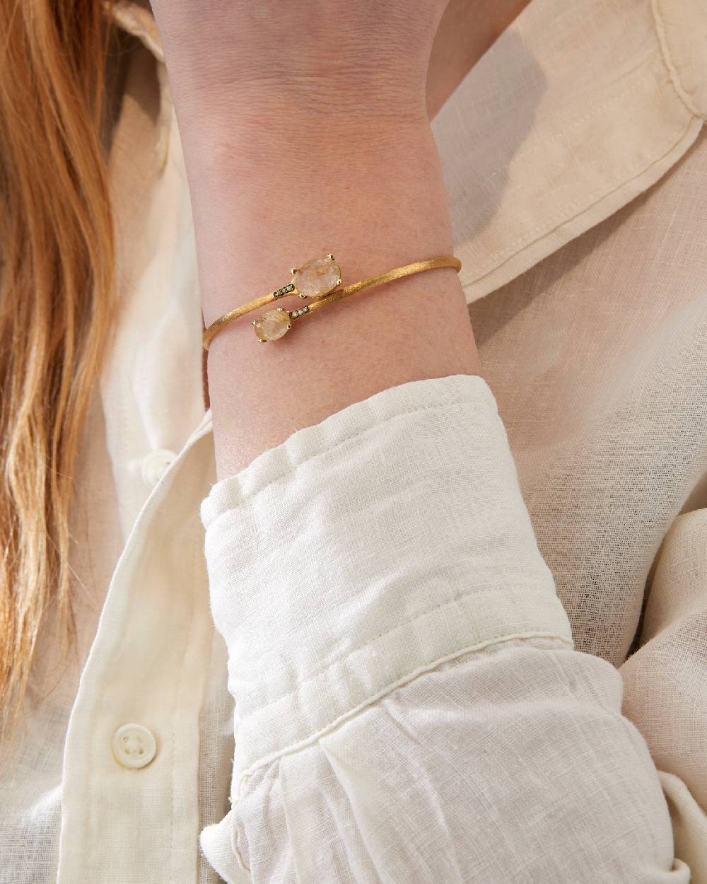 Nanis Bracciale a schiava "IPANEMA" in oro, quarzo rutilato giallo e diamant – Nanis Italian Jewels Latest stili