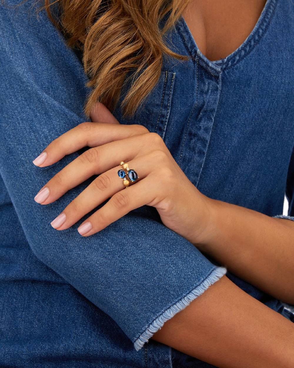 Nanis Anello contrariè "DANCING AZURE" con boules in oro, diamanti e topazio – Nanis Italian Jewels Online
