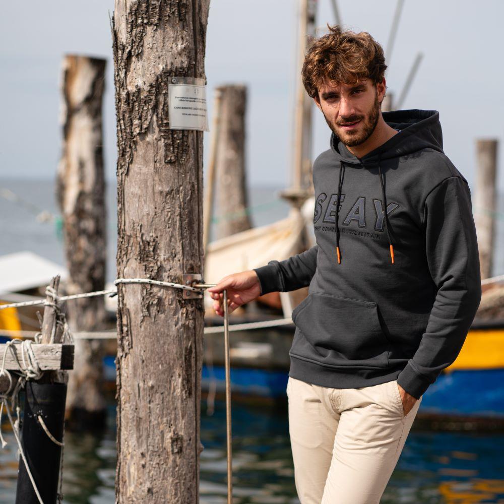 Seay / Felpa con Cappuccio Nera Delavé Pezzi Unici