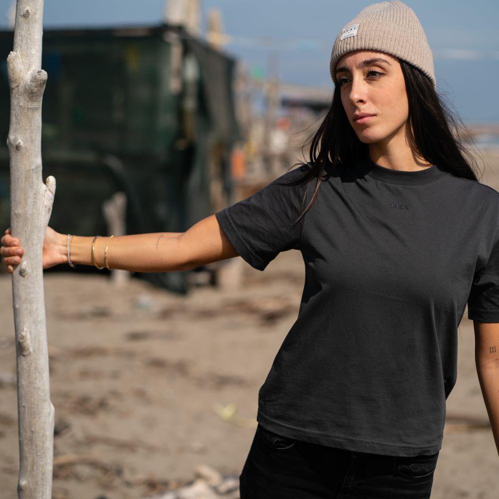 Seay / T-shirt Nera Delavé Offerta