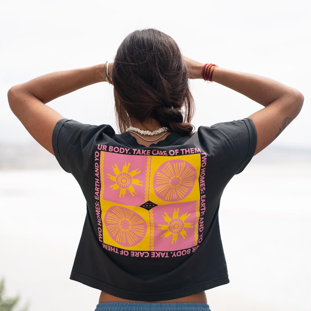 Seay / Crop T-Shirt Nera Symbols Qualità