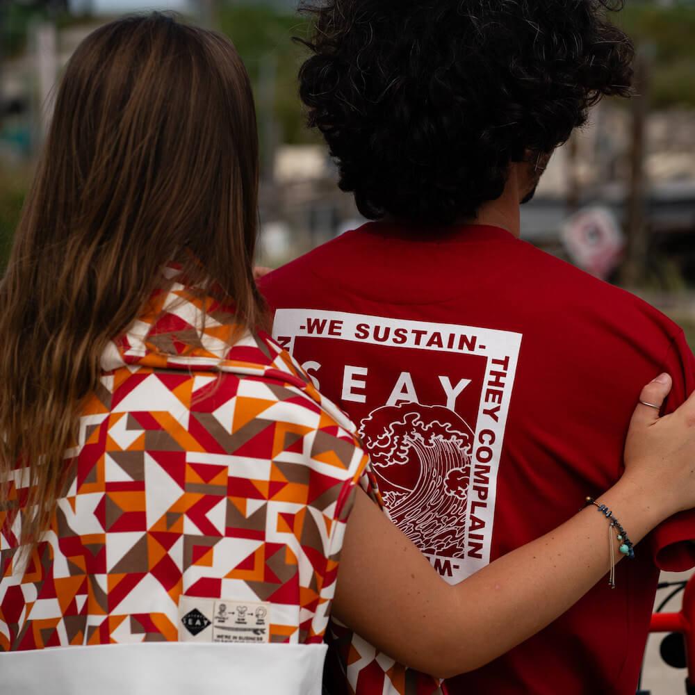 Seay / T-Shirt Rossa Ikaika Offerta