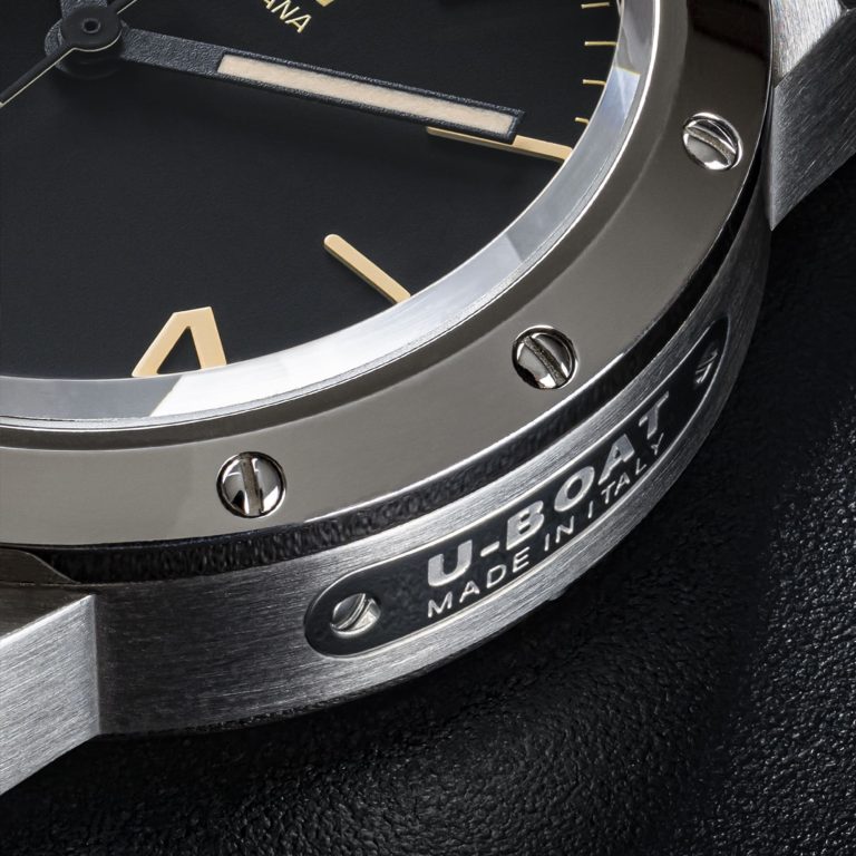 U Boat CLASSICO 40MM VINTAGE SCREWS BEZEL Nuova