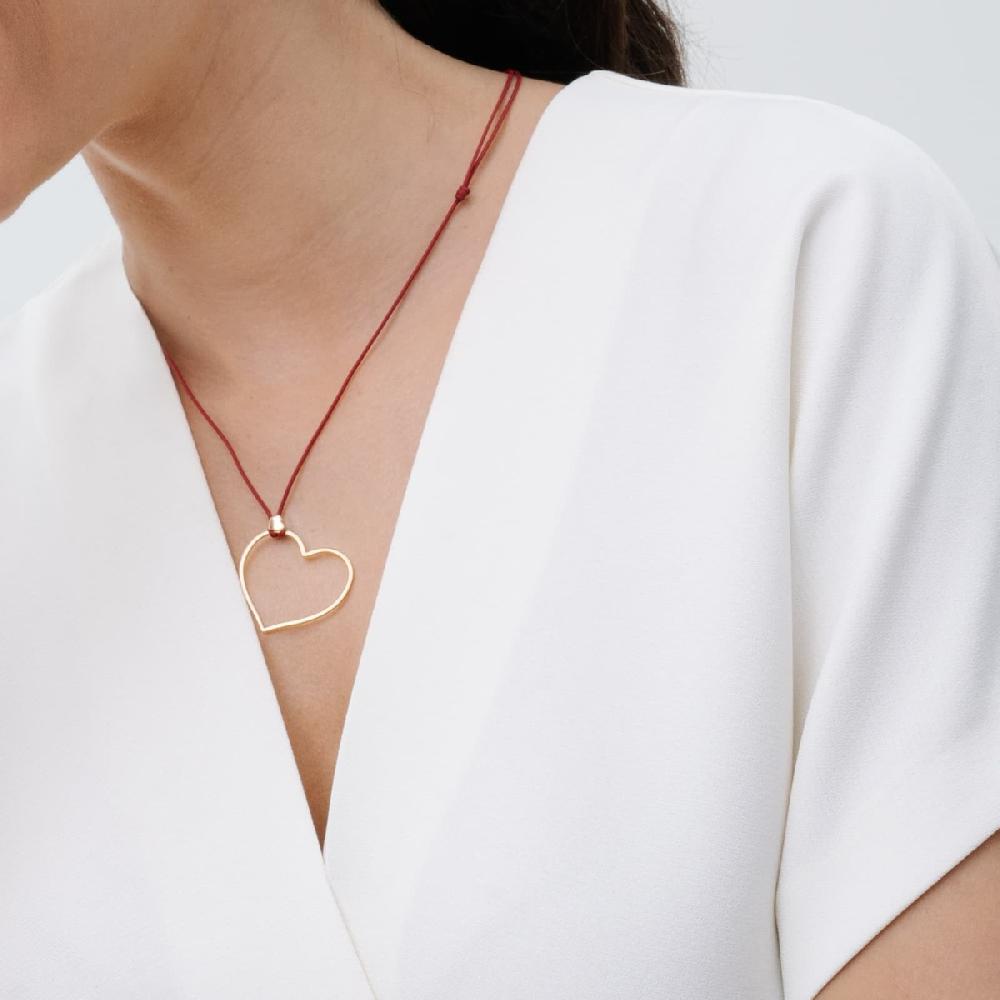 Unoaerre Collana con pendente cuore in oro e cordino rosso | UNOAERRE Gioielli Italia