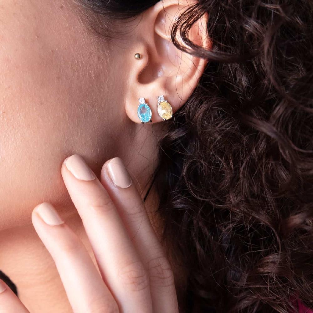Unoaerre Orecchini in argento con e zicornia cubica azzurra | UNOAERRE Gioielli Offerta per la Festa della Mamma
